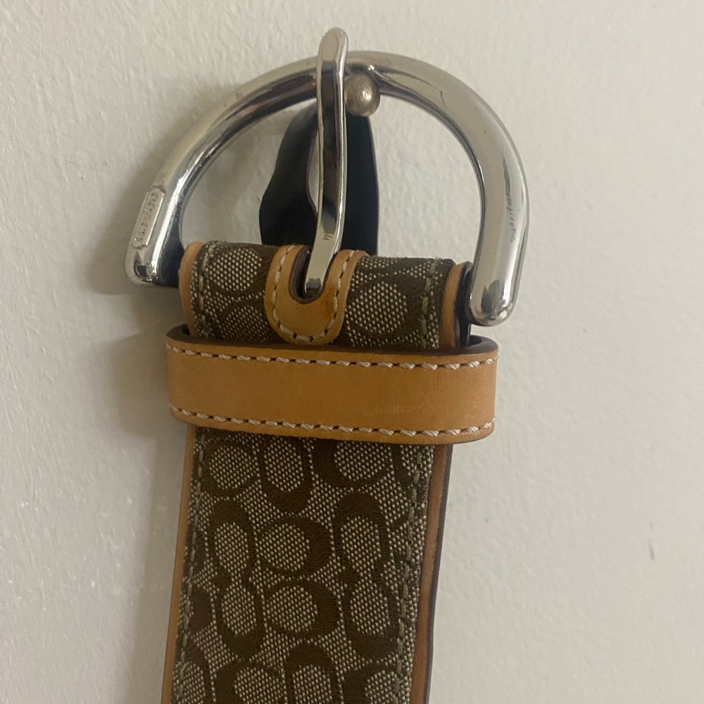 Woman’s Coach Belt Large